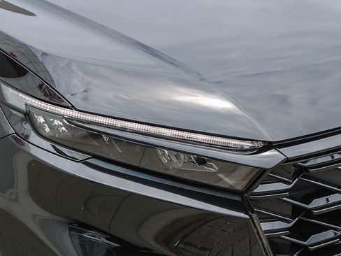 Used 2024 Honda CR-V Sport Touring image 5