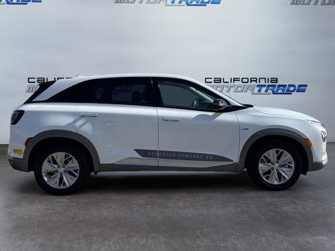 Used 2022 Hyundai Nexo Blue image 4