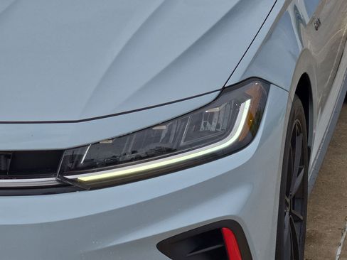 Used 2025 Volkswagen Jetta GLI Autobahn FWD image 11