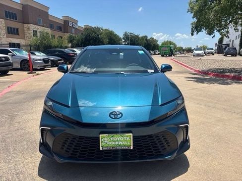 Used 2026 Toyota Camry SE w/ Convenience Package FWD image 2