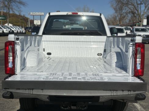 New 2026 Ford F250 XL w/ XL Chrome Package image 4