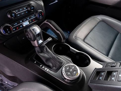 Used 2022 Ford Bronco Outer Banks w/ Sasquatch Package image 24