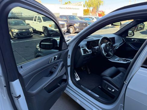 Used 2024 BMW X5 xDrive40i w/ M Sport Package image 13
