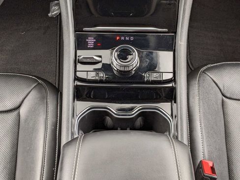 Used 2022 Jeep Grand Cherokee Limited 4xe w/ Luxury Tech Group II AWD/4WD image 14