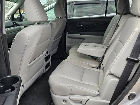 Used 2022 Honda Pilot Special Edition image 7