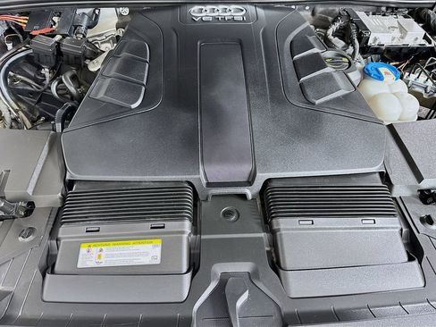 Used 2017 Audi Q7 3.0T Prestige image 39