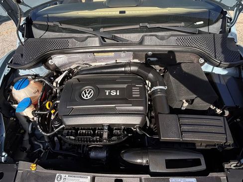 Used 2014 Volkswagen Beetle R-Line image 18