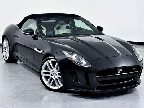 Used 2016 Jaguar F-TYPE S image 18