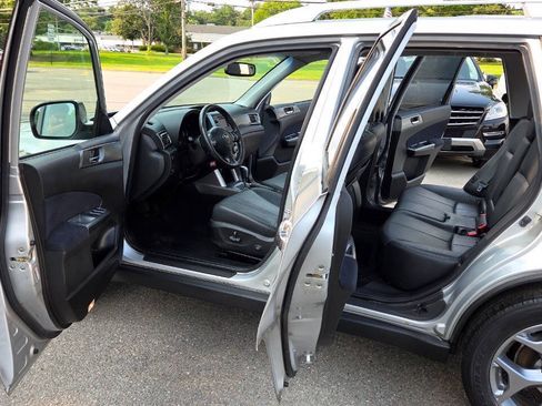 Used 2011 Subaru Forester 2.5X Touring AWD/4WD image 26