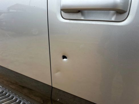 Used 2017 Ford F350 Lariat w/ Lariat Value Package image 19