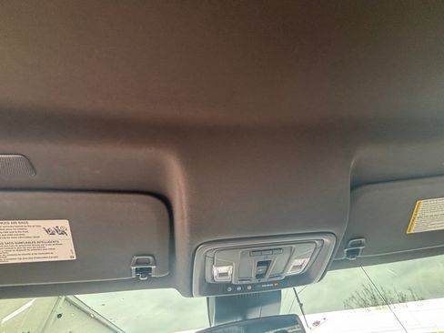 Used 2022 GMC Sierra 1500 Denali image 7