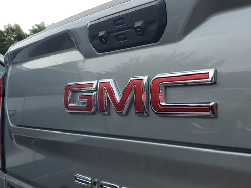 Used 2024 GMC Sierra 1500 SLT w/ SLT Premium Plus Package AWD/4WD image 6
