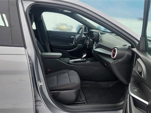 Used 2024 Chevrolet Trax RS w/ Driver Confidence Package image 13