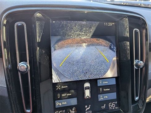 Used 2020 Volvo XC40 T5 Inscription image 12