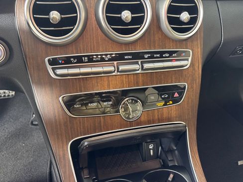 Used 2019 Mercedes-Benz C 300 Sedan image 17