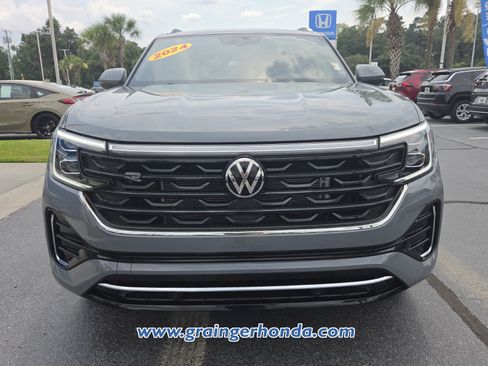 Used 2024 Volkswagen Atlas Cross Sport SEL R-Line AWD/4WD image 8