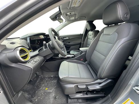 New 2026 Chevrolet Trax LT w/ LT Convenience Package image 9