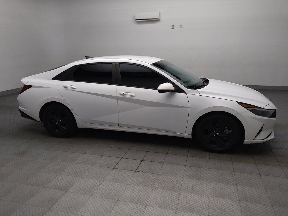 Used 2023 Hyundai Elantra SEL FWD image 11