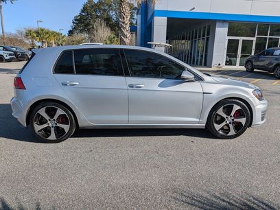 Used 2017 Volkswagen GTI SE