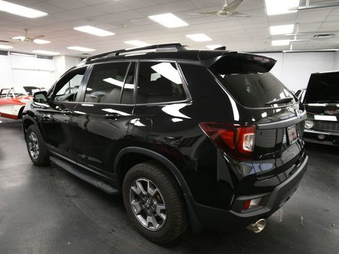 Used 2023 Honda Passport TrailSport image 5