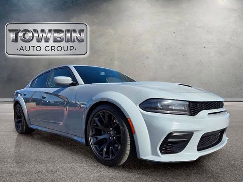 Used 2020 Dodge Charger SRT Hellcat w/ Carbon/Suede Interior Package RWD image 2