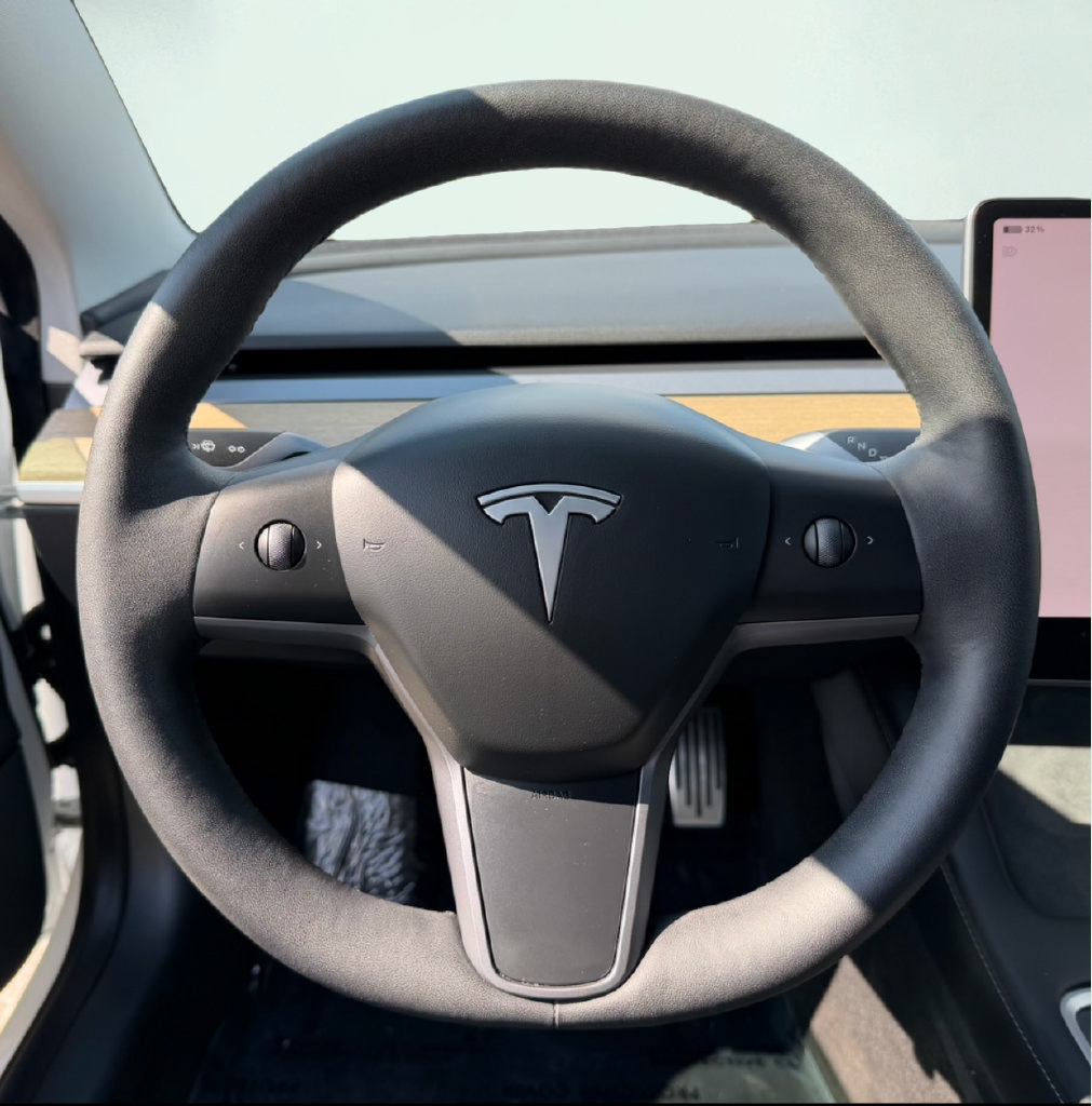 Used 2023 Tesla Model 3 Standard Range RWD image 14