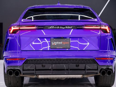 Used 2022 Lamborghini Urus AWD/4WD image 16