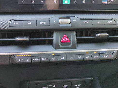 Used 2025 Kia K4 FWD image 20
