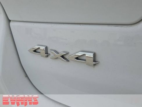 Used 2023 Jeep Grand Cherokee Laredo w/ Trailer Tow Prep Group (B) AWD/4WD image 4