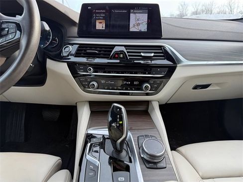 Used 2018 BMW 540i xDrive 540i xDrive image 11