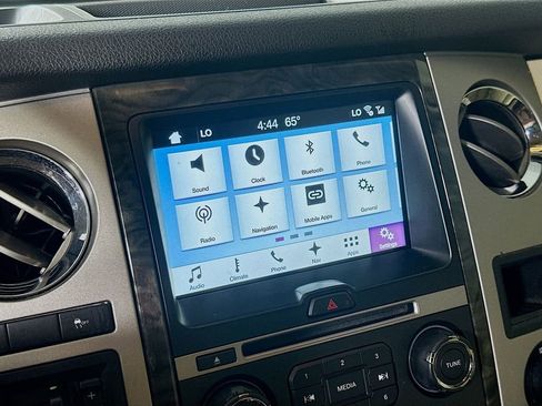 Used 2017 Ford Expedition Limited w/ Equipment Group 301A RWD image 21