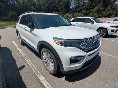 Certified 2022 Ford Explorer Limited w/ Equipment Group 301A AWD/4WD image 1