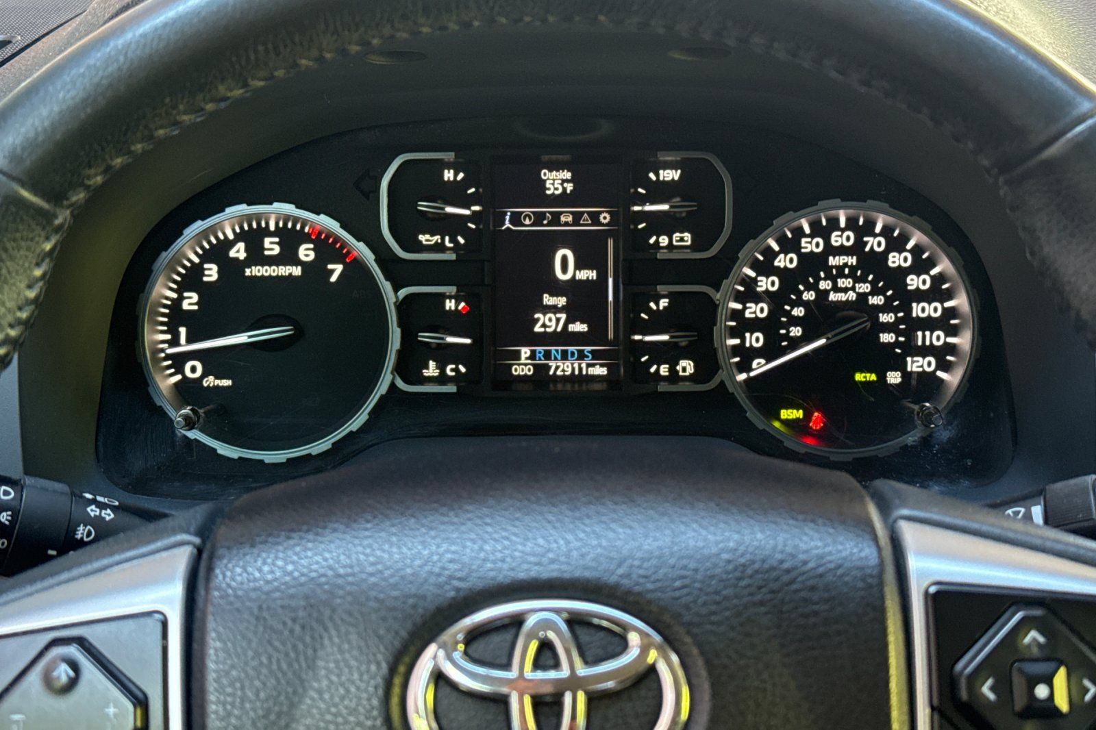 Used 2021 Toyota Tundra Limited w/ Limited Premium Package AWD/4WD image 32