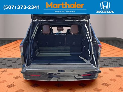Used 2025 Lincoln Navigator Reserve AWD/4WD image 15