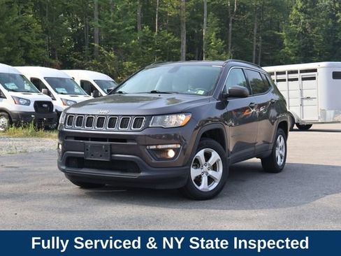 Used 2020 Jeep Compass Latitude AWD/4WD image 2