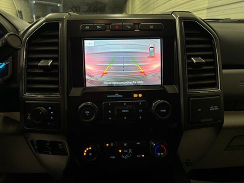 Used 2020 Ford F250 XLT w/ XLT Value Package AWD/4WD image 19