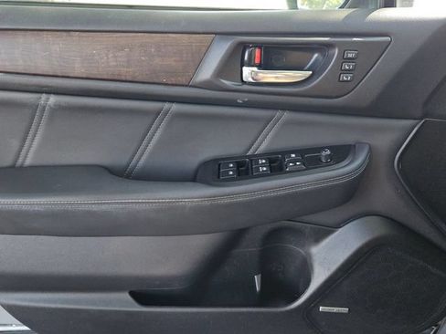 Used 2019 Subaru Outback 2.5i Limited AWD/4WD image 27