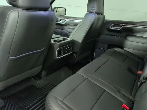New 2026 Chevrolet Silverado 1500 LTZ w/ LTZ Premium Package AWD/4WD image 10
