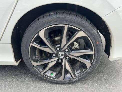 Used 2021 Honda Civic Sport image 14