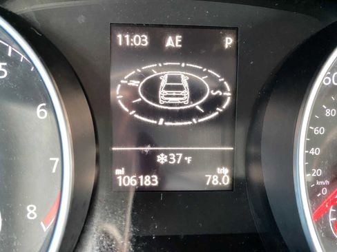 Used 2016 Volkswagen Golf S image 7