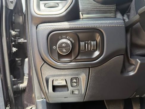 Used 2019 RAM 1500 Limited AWD/4WD image 40