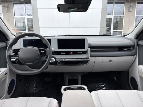 Used 2023 Hyundai Ioniq 5 Limited image 16