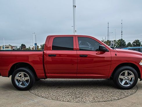 Used 2017 RAM 1500 Express w/ Express Value Package image 6
