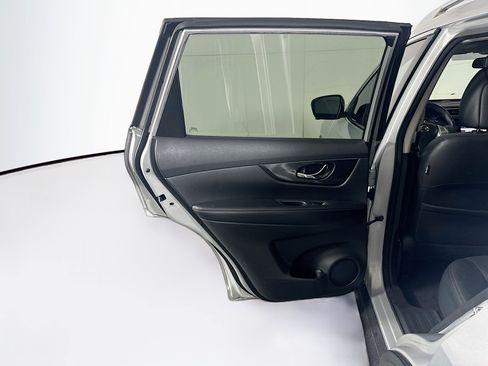 Used 2015 Nissan Rogue SL FWD image 26