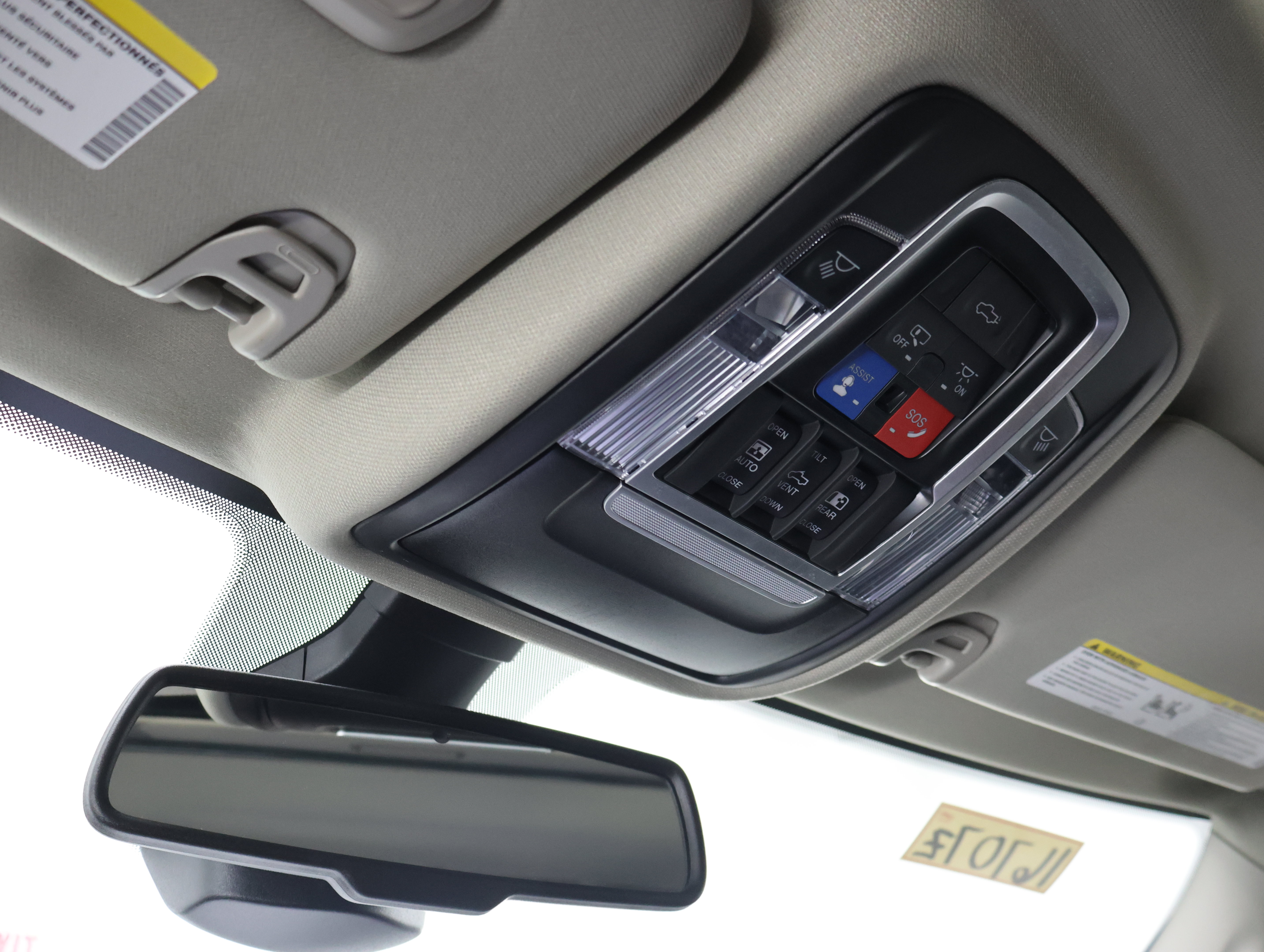 Used 2023 RAM 2500 Laramie AWD/4WD image 12