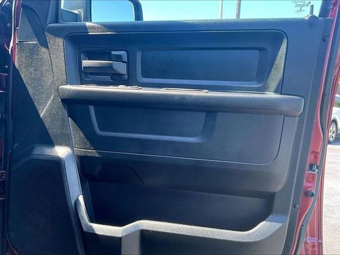 Used 2018 RAM 1500 Express w/ Express Value Package AWD/4WD image 18