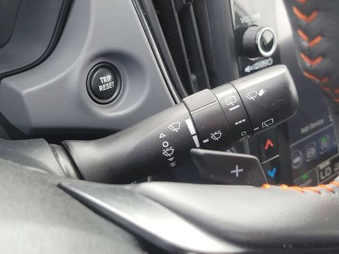 Used 2025 Subaru Crosstrek 2.5i Limited w/ Crosstrek Mirror Package image 16