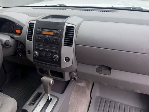 Used 2011 Nissan Frontier SV RWD image 21