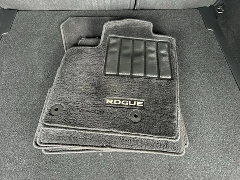 Certified 2023 Nissan Rogue S FWD image 12