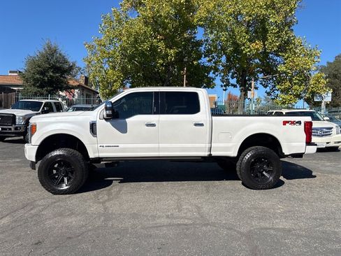 Used 2017 Ford F250 Platinum w/ Platinum Ultimate Package AWD/4WD image 12